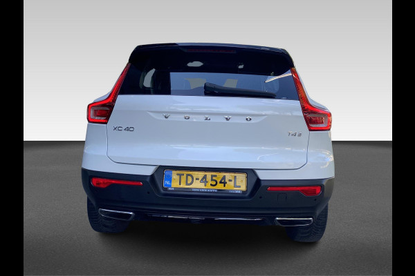 Volvo XC40 2.0 T4 R-Design | elektrisch wegklapbare trekhaak