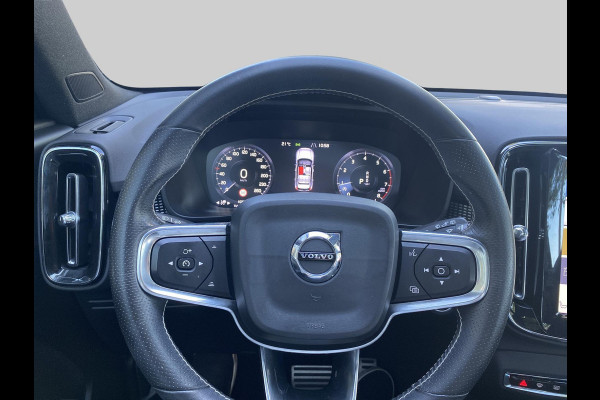 Volvo XC40 2.0 T4 R-Design | elektrisch wegklapbare trekhaak