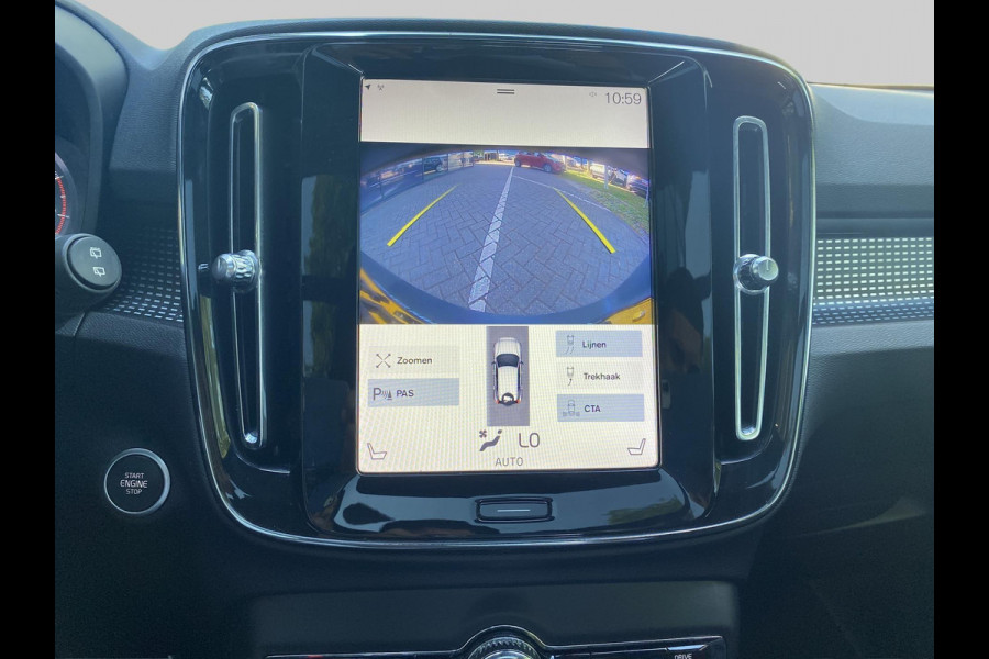 Volvo XC40 2.0 T4 R-Design | elektrisch wegklapbare trekhaak