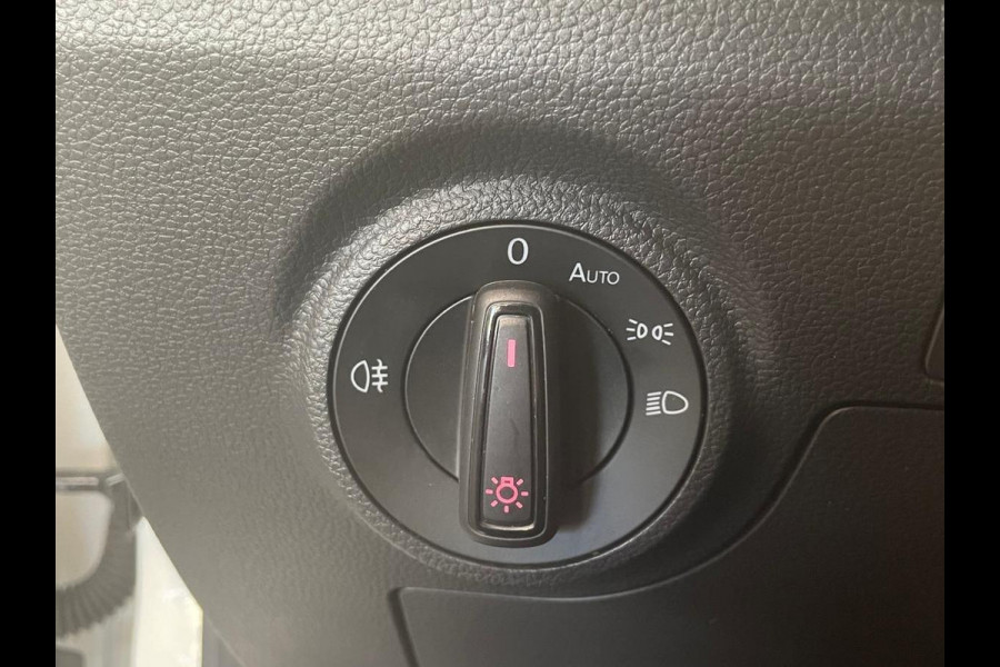 Seat Ibiza 1.0 MPI Reference Navigatie Apple Carplay/Android Auto Stoelverwarming Airco