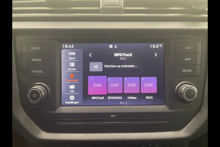 Seat Ibiza 1.0 MPI Reference Navigatie Apple Carplay/Android Auto Stoelverwarming Airco