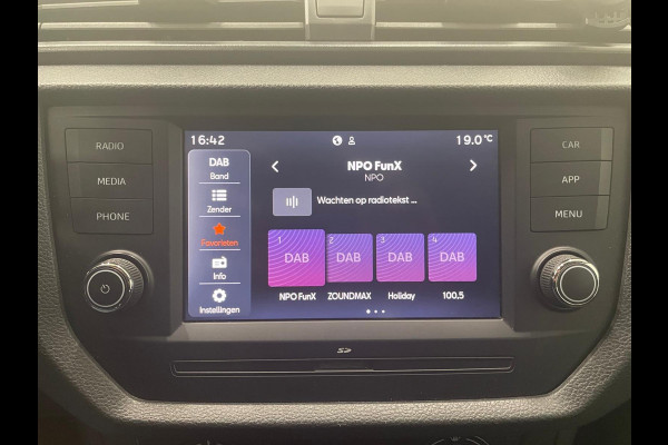 Seat Ibiza 1.0 MPI Reference Navigatie Apple Carplay/Android Auto Stoelverwarming Airco
