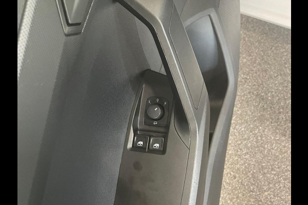 Seat Ibiza 1.0 MPI Reference Navigatie Apple Carplay/Android Auto Stoelverwarming Airco