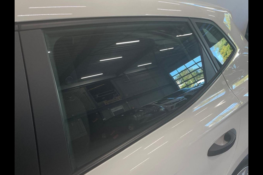 Seat Ibiza 1.0 MPI Reference Navigatie Apple Carplay/Android Auto Stoelverwarming Airco