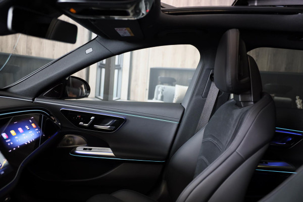 Mercedes-Benz E-Klasse Estate 300 e AMG 53 Look / HYPERSCREEN / Burmester / Acc / Lane Assist / 360 Camera / Pano / Trekhaak / 20 Mercedes-Benz E-Klasse Estate 300 e AMG 53 Look / HYPERSCREEN / Burmester / Acc / Lane Assist / 360 Camera / Pano / Trekhaak / 20