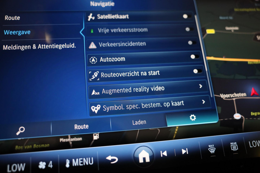 Mercedes-Benz E-Klasse Estate 300 e AMG 53 Look / HYPERSCREEN / Burmester / Acc / Lane Assist / 360 Camera / Pano / Trekhaak / 20 Mercedes-Benz E-Klasse Estate 300 e AMG 53 Look / HYPERSCREEN / Burmester / Acc / Lane Assist / 360 Camera / Pano / Trekhaak / 20