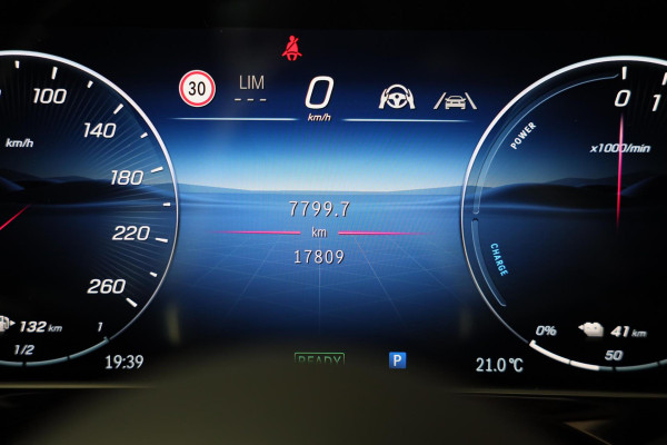 Mercedes-Benz E-Klasse Estate 300 e AMG 53 Look / HYPERSCREEN / Burmester / Acc / Lane Assist / 360 Camera / Pano / Trekhaak / 20 Mercedes-Benz E-Klasse Estate 300 e AMG 53 Look / HYPERSCREEN / Burmester / Acc / Lane Assist / 360 Camera / Pano / Trekhaak / 20