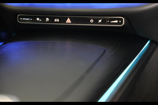 Mercedes-Benz E-Klasse Estate 300 e AMG 53 Look / HYPERSCREEN / Burmester / Acc / Lane Assist / 360 Camera / Pano / Trekhaak / 20 Mercedes-Benz E-Klasse Estate 300 e AMG 53 Look / HYPERSCREEN / Burmester / Acc / Lane Assist / 360 Camera / Pano / Trekhaak / 20