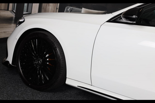 Mercedes-Benz E-Klasse Estate 300 e AMG 53 Look / HYPERSCREEN / Burmester / Acc / Lane Assist / 360 Camera / Pano / Trekhaak / 20 Mercedes-Benz E-Klasse Estate 300 e AMG 53 Look / HYPERSCREEN / Burmester / Acc / Lane Assist / 360 Camera / Pano / Trekhaak / 20
