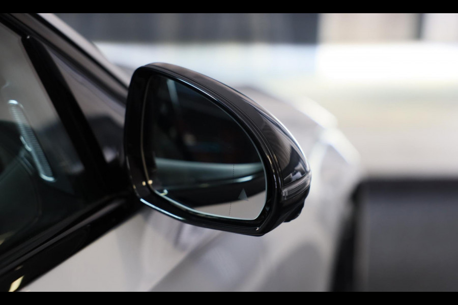 Mercedes-Benz E-Klasse Estate 300 e AMG 53 Look / HYPERSCREEN / Burmester / Acc / Lane Assist / 360 Camera / Pano / Trekhaak / 20 Mercedes-Benz E-Klasse Estate 300 e AMG 53 Look / HYPERSCREEN / Burmester / Acc / Lane Assist / 360 Camera / Pano / Trekhaak / 20