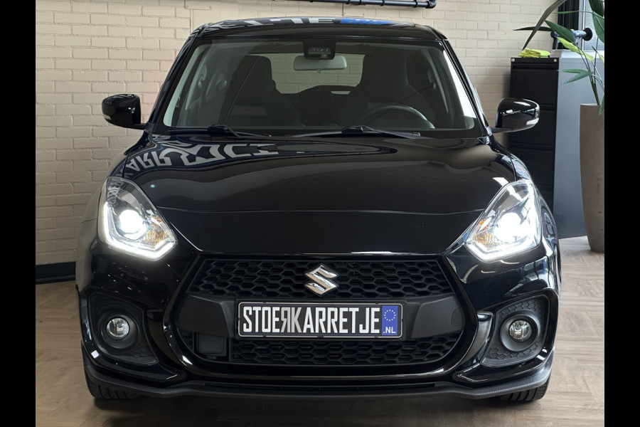 Suzuki Swift 1.4 140pk Sport | Navi | 17" | Carplay | Stoelverwarming | Camera | Volledig  elk jaar onderhouden