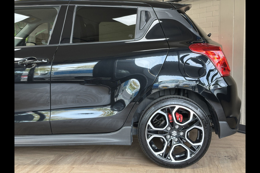Suzuki Swift 1.4 140pk Sport | Navi | 17" | Carplay | Stoelverwarming | Camera | Volledig  elk jaar onderhouden