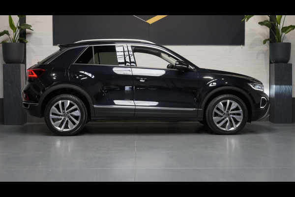 Volkswagen T-Roc 1.5 TSI Style AUTOMAAT-CAMERAFULL LED-KEYLESS-LEDER-MEMORY-PANORAMA-STOELVERWARMING-VIRTUEEL