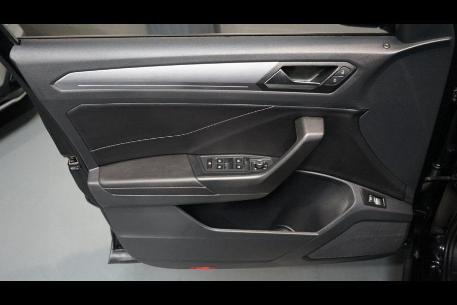 Volkswagen T-Roc 1.5 TSI Style AUTOMAAT-CAMERAFULL LED-KEYLESS-LEDER-MEMORY-PANORAMA-STOELVERWARMING-VIRTUEEL