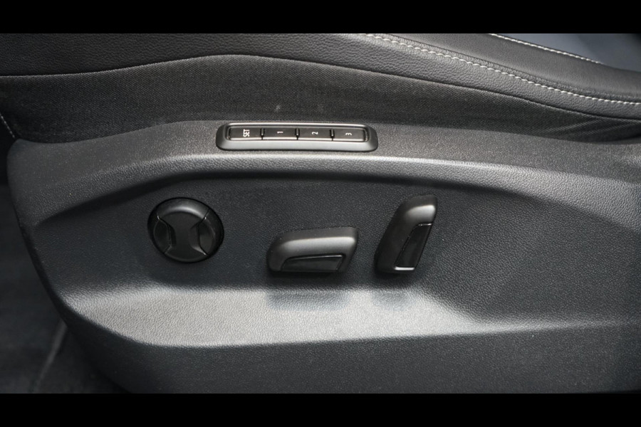 Volkswagen T-Roc 1.5 TSI Style AUTOMAAT-CAMERAFULL LED-KEYLESS-LEDER-MEMORY-PANORAMA-STOELVERWARMING-VIRTUEEL