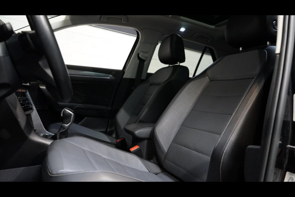 Volkswagen T-Roc 1.5 TSI Style AUTOMAAT-CAMERAFULL LED-KEYLESS-LEDER-MEMORY-PANORAMA-STOELVERWARMING-VIRTUEEL