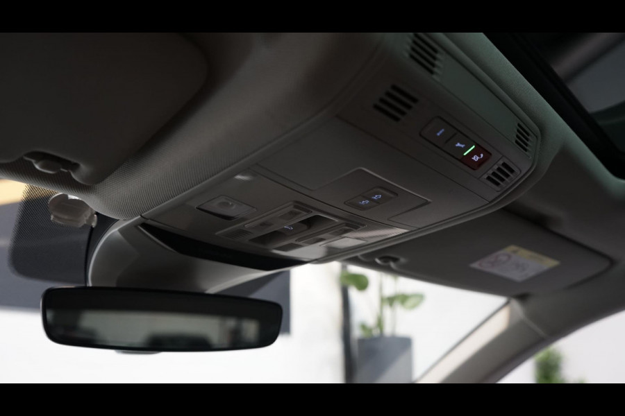 Volkswagen T-Roc 1.5 TSI Style AUTOMAAT-CAMERAFULL LED-KEYLESS-LEDER-MEMORY-PANORAMA-STOELVERWARMING-VIRTUEEL