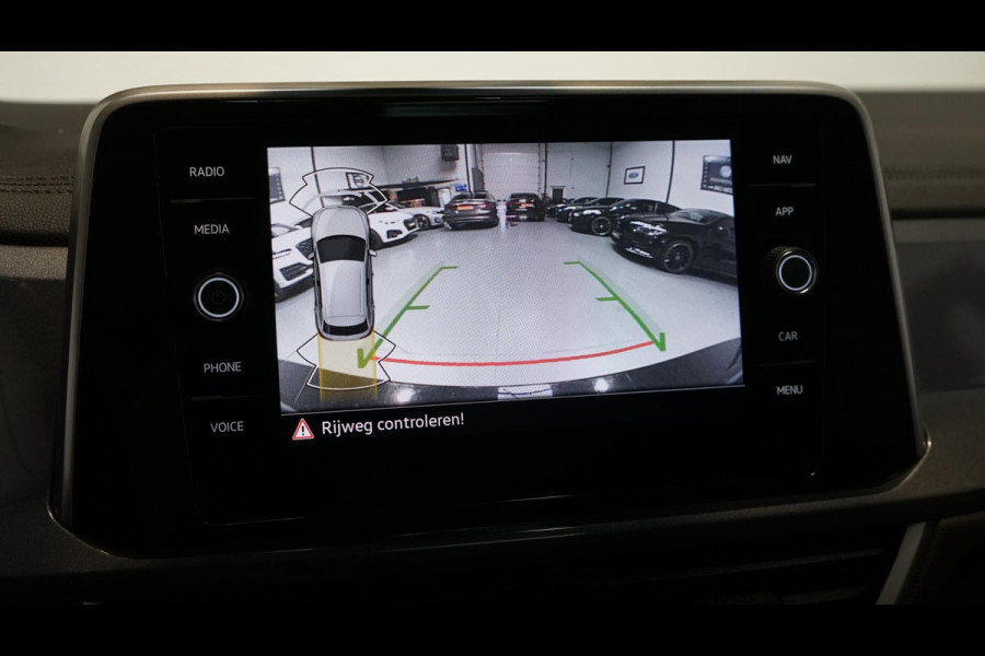 Volkswagen T-Roc 1.5 TSI Style AUTOMAAT-CAMERAFULL LED-KEYLESS-LEDER-MEMORY-PANORAMA-STOELVERWARMING-VIRTUEEL