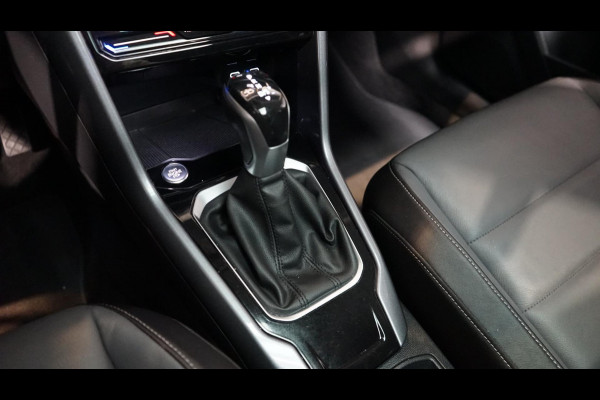 Volkswagen T-Roc 1.5 TSI Style AUTOMAAT-CAMERAFULL LED-KEYLESS-LEDER-MEMORY-PANORAMA-STOELVERWARMING-VIRTUEEL