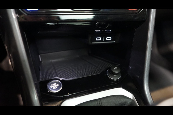 Volkswagen T-Roc 1.5 TSI Style AUTOMAAT-CAMERAFULL LED-KEYLESS-LEDER-MEMORY-PANORAMA-STOELVERWARMING-VIRTUEEL