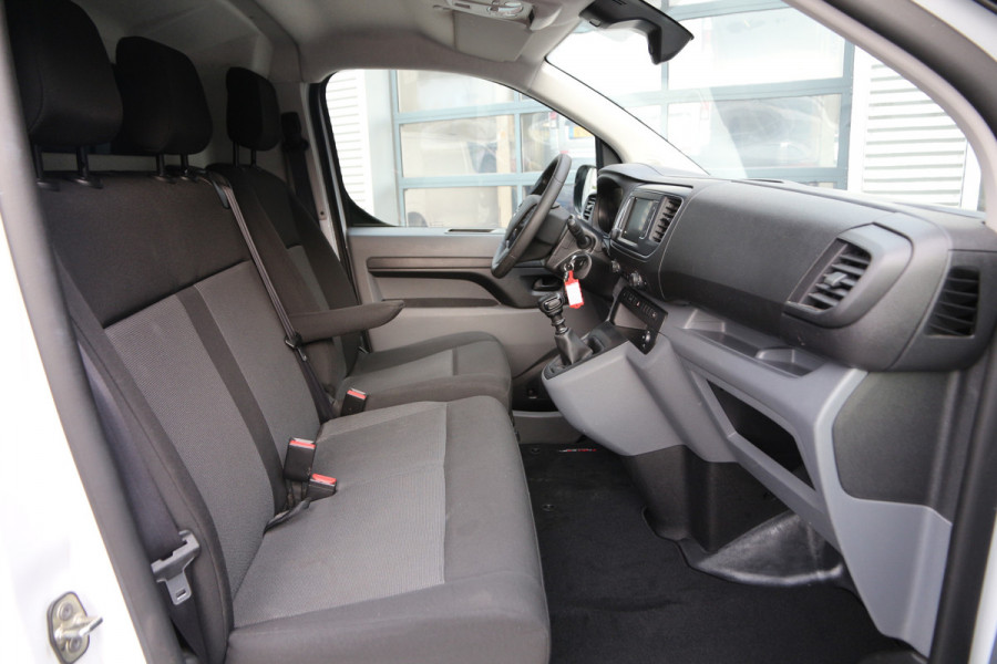Opel Vivaro 2.0 CDTI 144PK | L3 | KAR-edition | Navi | Cruise | Airco.. Opel Vivaro 2.0 CDTI 144PK | L3 | KAR-edition | Navi | Cruise | Airco..