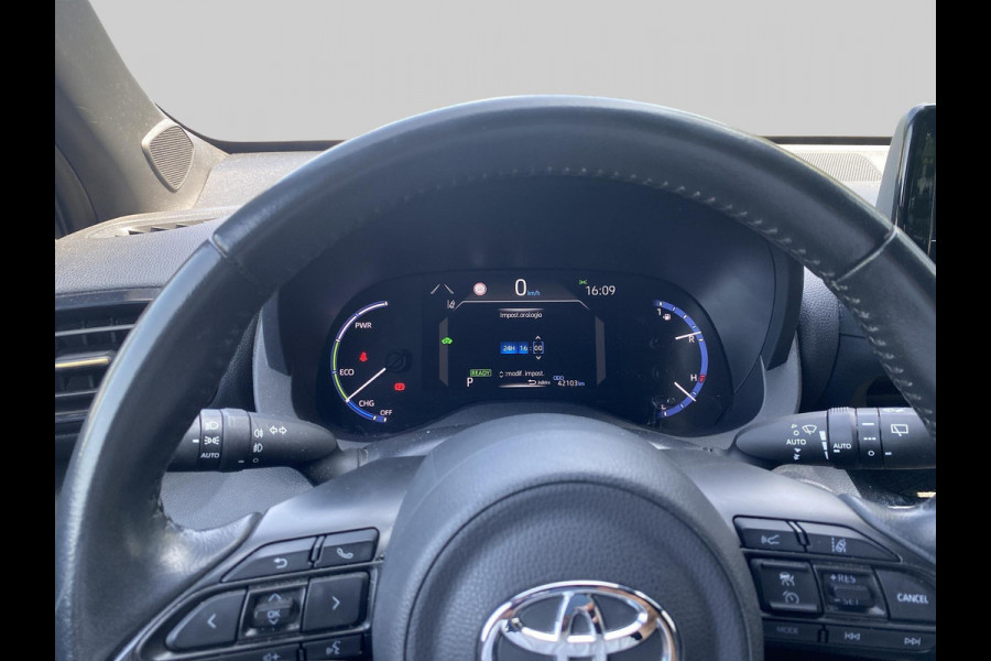 Toyota Yaris Cross 1.5 Hybrid Adventure AWD | Inclusief Winterset Toyota Yaris Cross 1.5 Hybrid Adventure AWD | Inclusief Winterset