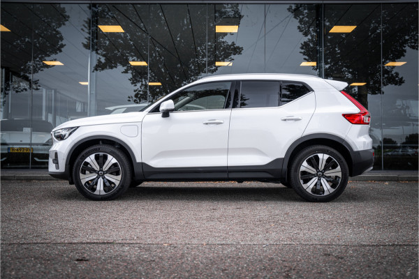 Volvo XC40 1.5 T4 Recharge Plus Bright ** Leder ** Camera ** Trekhaak ** Memory Seats Volvo XC40 1.5 T4 Recharge Plus Bright ** Leder ** Camera ** Trekhaak ** Memory Seats