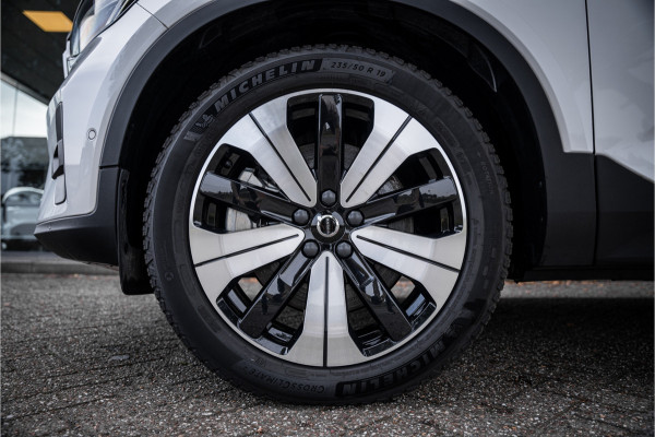 Volvo XC40 1.5 T4 Recharge Plus Bright ** Leder ** Camera ** Trekhaak ** Memory Seats Volvo XC40 1.5 T4 Recharge Plus Bright ** Leder ** Camera ** Trekhaak ** Memory Seats