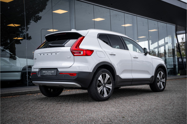 Volvo XC40 1.5 T4 Recharge Plus Bright ** Leder ** Camera ** Trekhaak ** Memory Seats Volvo XC40 1.5 T4 Recharge Plus Bright ** Leder ** Camera ** Trekhaak ** Memory Seats