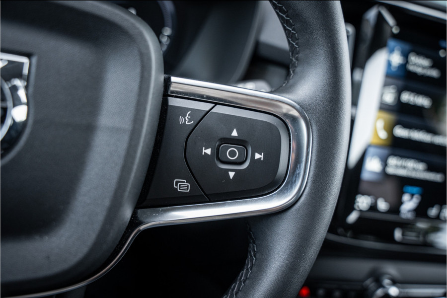 Volvo XC40 1.5 T4 Recharge Plus Bright ** Leder ** Camera ** Trekhaak ** Memory Seats Volvo XC40 1.5 T4 Recharge Plus Bright ** Leder ** Camera ** Trekhaak ** Memory Seats