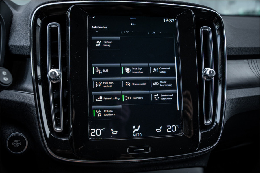 Volvo XC40 1.5 T4 Recharge Plus Bright ** Leder ** Camera ** Trekhaak ** Memory Seats Volvo XC40 1.5 T4 Recharge Plus Bright ** Leder ** Camera ** Trekhaak ** Memory Seats