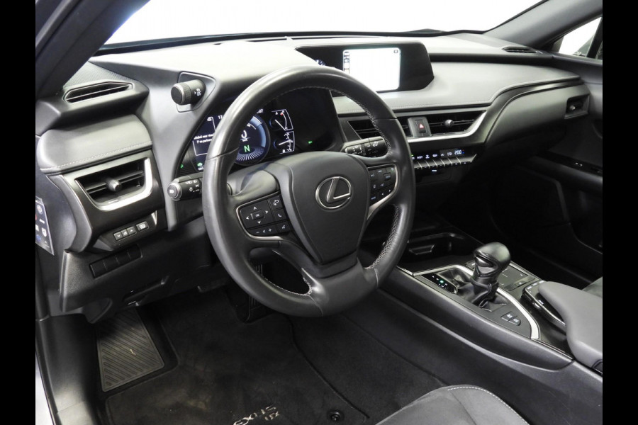 Lexus UX 250h Preference Line NAVI-APP/CAMERA/CLIMA/LED/18"LMV!