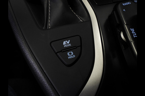 Lexus UX 250h Preference Line NAVI-APP/CAMERA/CLIMA/LED/18"LMV!