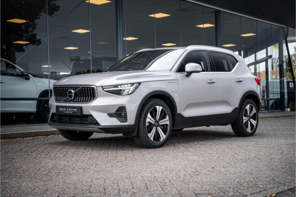 Volvo XC40 1.5 T4 Plug-in hybrid Core Bright ** Leder/Alcantara ** Camera ** 19inch Volvo XC40 1.5 T4 Plug-in hybrid Core Bright ** Leder/Alcantara ** Camera ** 19inch