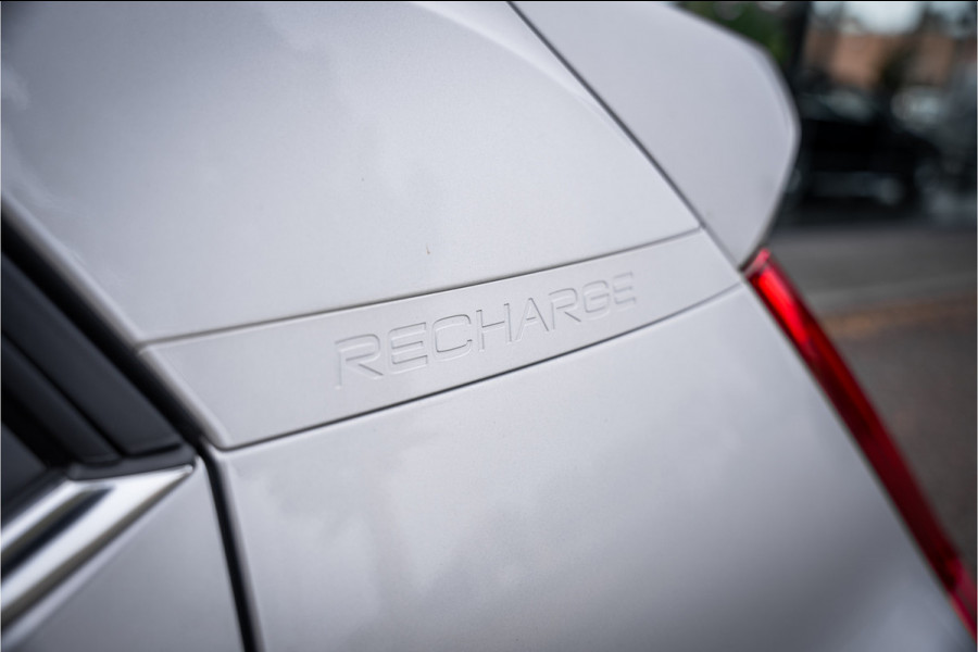 Volvo XC40 1.5 T4 Plug-in hybrid Core Bright ** Leder/Alcantara ** Camera ** 19inch Volvo XC40 1.5 T4 Plug-in hybrid Core Bright ** Leder/Alcantara ** Camera ** 19inch