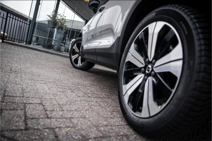 Volvo XC40 1.5 T4 Plug-in hybrid Core Bright ** Leder/Alcantara ** Camera ** 19inch Volvo XC40 1.5 T4 Plug-in hybrid Core Bright ** Leder/Alcantara ** Camera ** 19inch