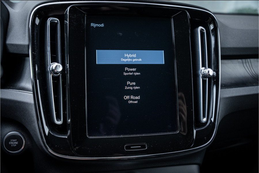 Volvo XC40 1.5 T4 Plug-in hybrid Core Bright ** Leder/Alcantara ** Camera ** 19inch Volvo XC40 1.5 T4 Plug-in hybrid Core Bright ** Leder/Alcantara ** Camera ** 19inch