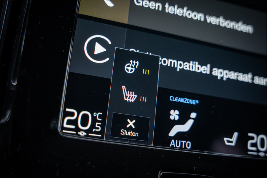 Volvo XC40 1.5 T4 Plug-in hybrid Core Bright ** Leder/Alcantara ** Camera ** 19inch Volvo XC40 1.5 T4 Plug-in hybrid Core Bright ** Leder/Alcantara ** Camera ** 19inch