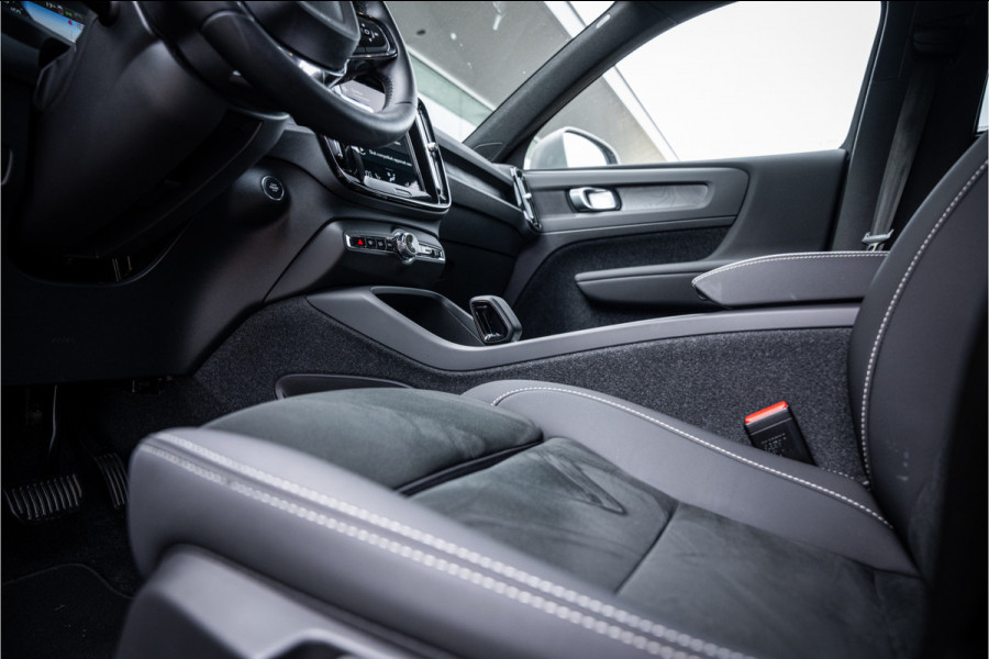 Volvo XC40 1.5 T4 Plug-in hybrid Core Bright ** Leder/Alcantara ** Camera ** 19inch Volvo XC40 1.5 T4 Plug-in hybrid Core Bright ** Leder/Alcantara ** Camera ** 19inch