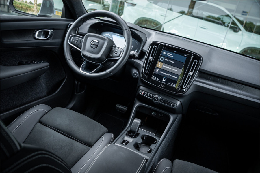 Volvo XC40 1.5 T4 Plug-in hybrid Core Bright ** Leder/Alcantara ** Camera ** 19inch Volvo XC40 1.5 T4 Plug-in hybrid Core Bright ** Leder/Alcantara ** Camera ** 19inch