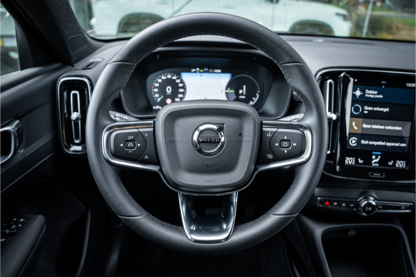 Volvo XC40 1.5 T4 Plug-in hybrid Core Bright ** Leder/Alcantara ** Camera ** 19inch Volvo XC40 1.5 T4 Plug-in hybrid Core Bright ** Leder/Alcantara ** Camera ** 19inch