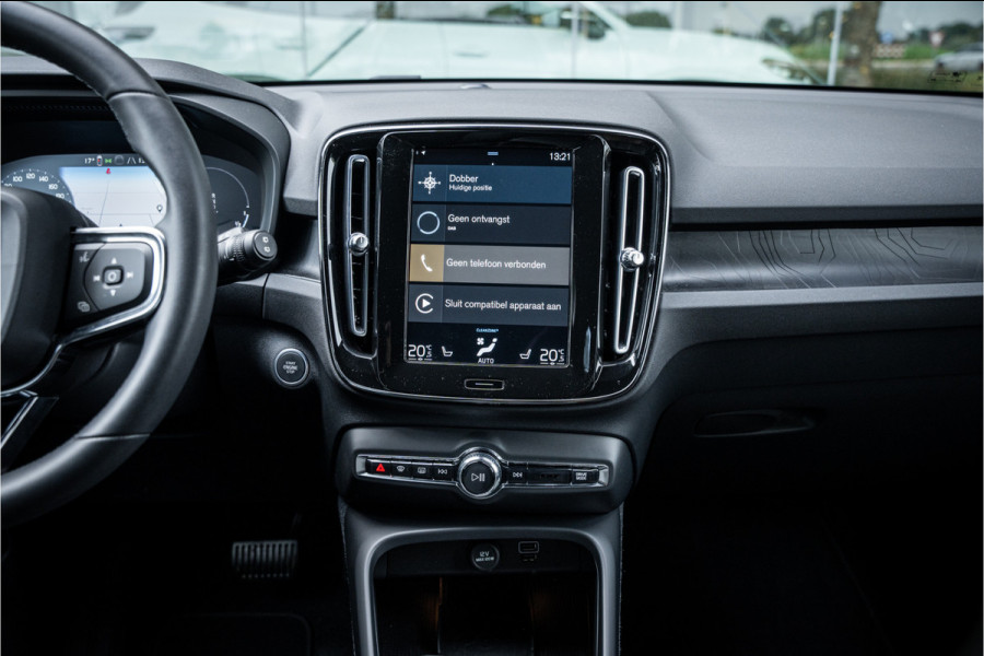 Volvo XC40 1.5 T4 Plug-in hybrid Core Bright ** Leder/Alcantara ** Camera ** 19inch Volvo XC40 1.5 T4 Plug-in hybrid Core Bright ** Leder/Alcantara ** Camera ** 19inch