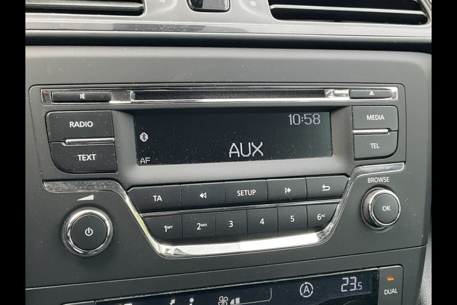 Renault Kadjar 1.2 TCe Life Trekhaak Cruise Clima NL-Auto Voll.Onderhouden! Renault Kadjar 1.2 TCe Life Trekhaak Cruise Clima NL-Auto Voll.Onderhouden!