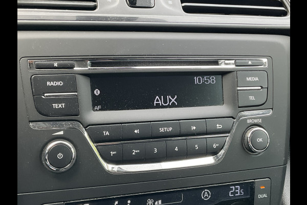 Renault Kadjar 1.2 TCe Life Trekhaak Cruise Clima NL-Auto Voll.Onderhouden! Renault Kadjar 1.2 TCe Life Trekhaak Cruise Clima NL-Auto Voll.Onderhouden!