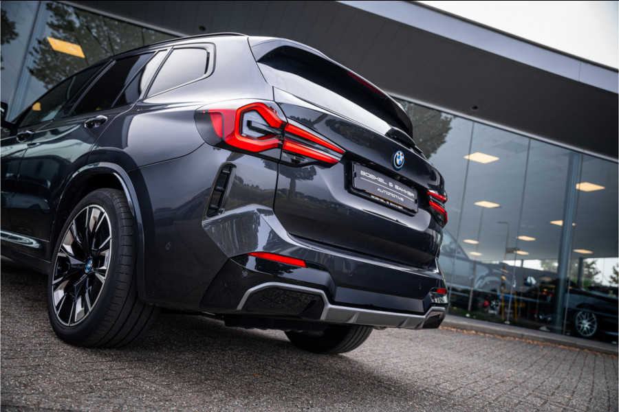 BMW iX3 High Executive 80 kWh ** Panodak ** Trekhaak ** 20inch ** BMW iX3 High Executive 80 kWh ** Panodak ** Trekhaak ** 20inch **