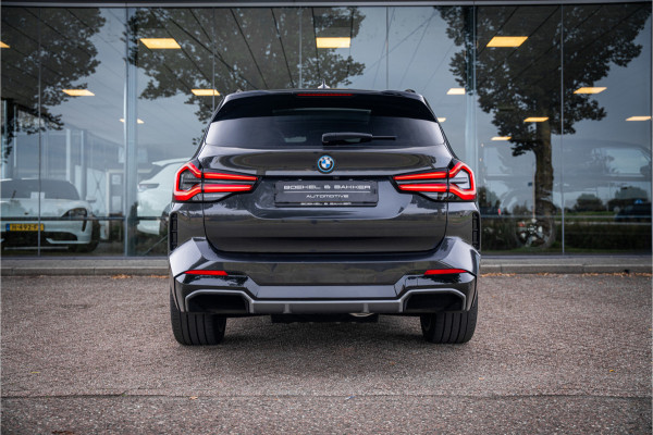 BMW iX3 High Executive 80 kWh ** Panodak ** Trekhaak ** 20inch ** BMW iX3 High Executive 80 kWh ** Panodak ** Trekhaak ** 20inch **