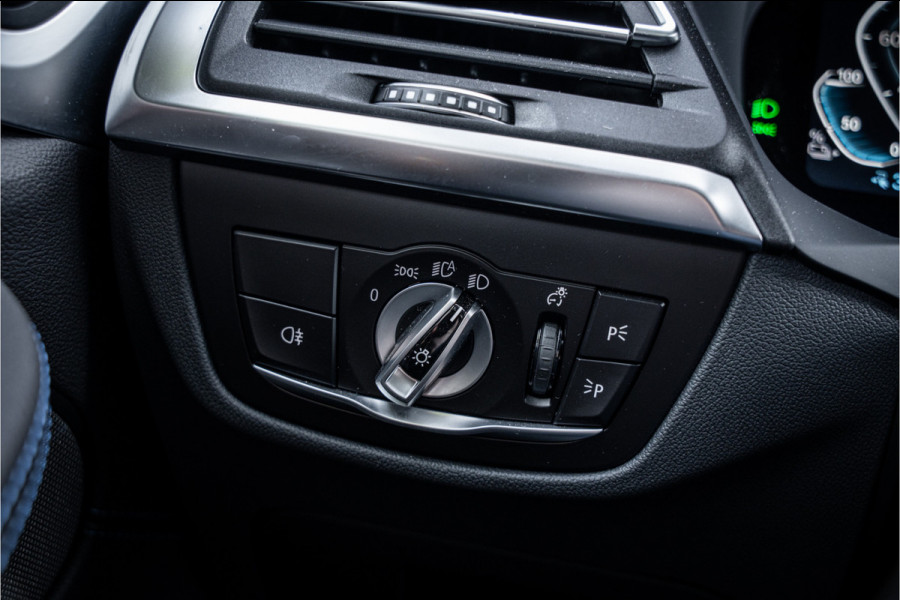 BMW iX3 High Executive 80 kWh ** Panodak ** Trekhaak ** 20inch ** BMW iX3 High Executive 80 kWh ** Panodak ** Trekhaak ** 20inch **