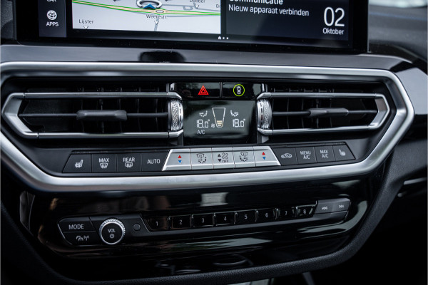 BMW iX3 High Executive 80 kWh ** Panodak ** Trekhaak ** 20inch ** BMW iX3 High Executive 80 kWh ** Panodak ** Trekhaak ** 20inch **