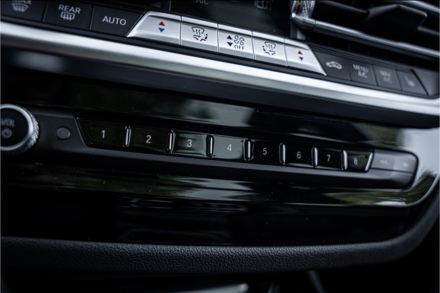 BMW iX3 High Executive 80 kWh ** Panodak ** Trekhaak ** 20inch ** BMW iX3 High Executive 80 kWh ** Panodak ** Trekhaak ** 20inch **