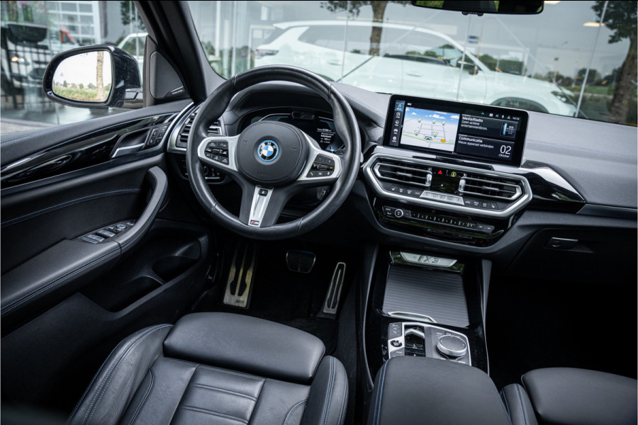 BMW iX3 High Executive 80 kWh ** Panodak ** Trekhaak ** 20inch ** BMW iX3 High Executive 80 kWh ** Panodak ** Trekhaak ** 20inch **